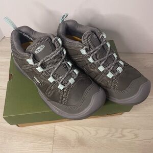 New Keen Womens (6.5)  Circadian Vent Low Breathable Hiking Shoe Steel Grey/Blue